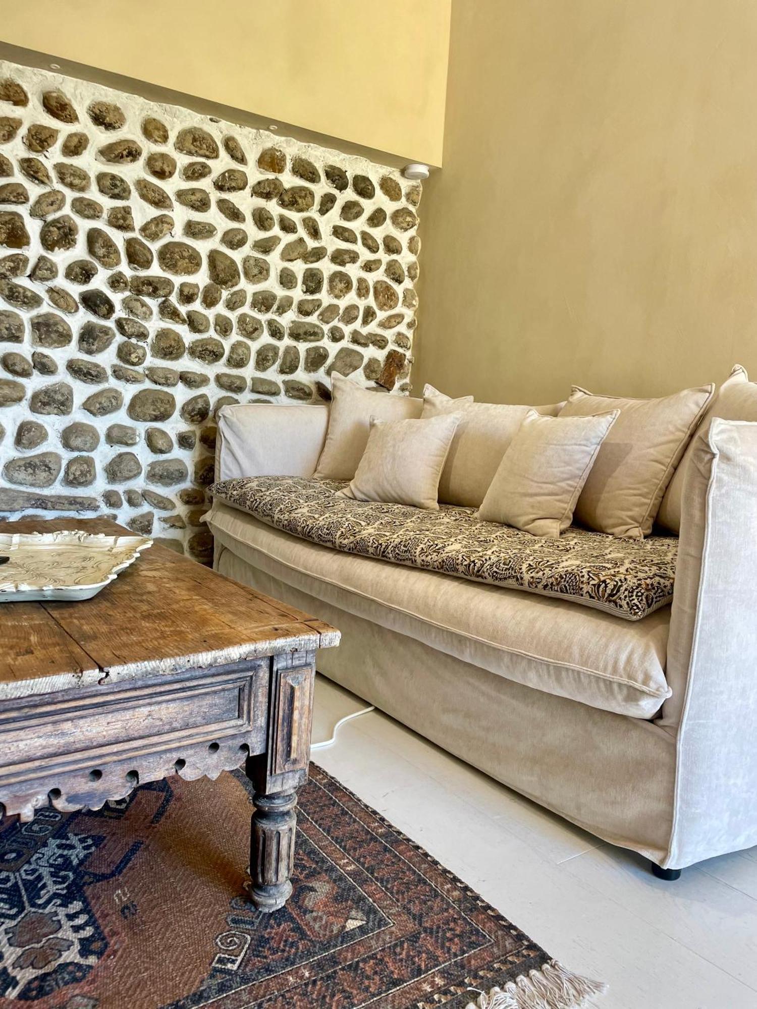 La Suite Dromoise 1809 Saint-Paul-les-Romans Luaran gambar