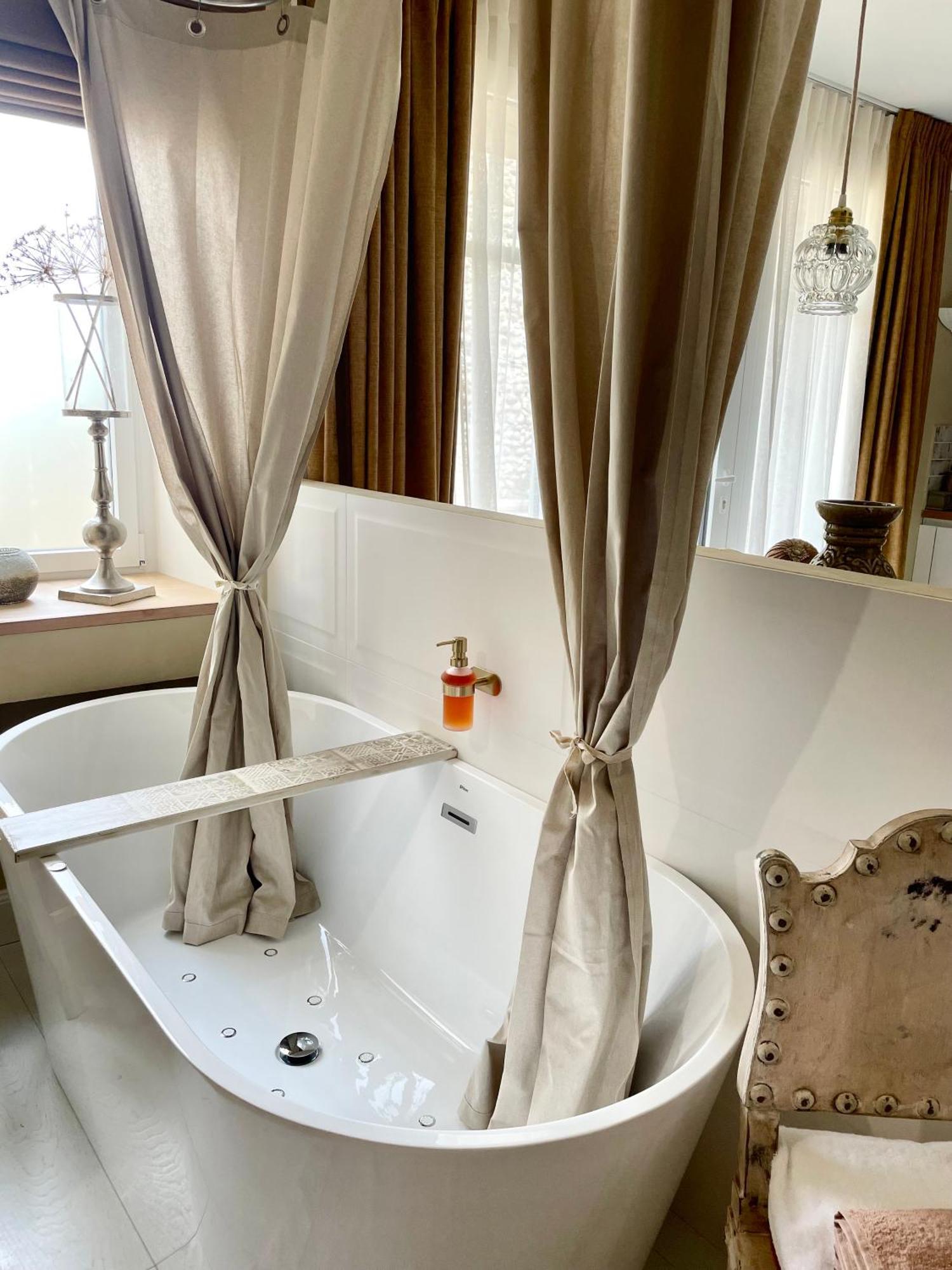 La Suite Dromoise 1809 Saint-Paul-les-Romans Luaran gambar