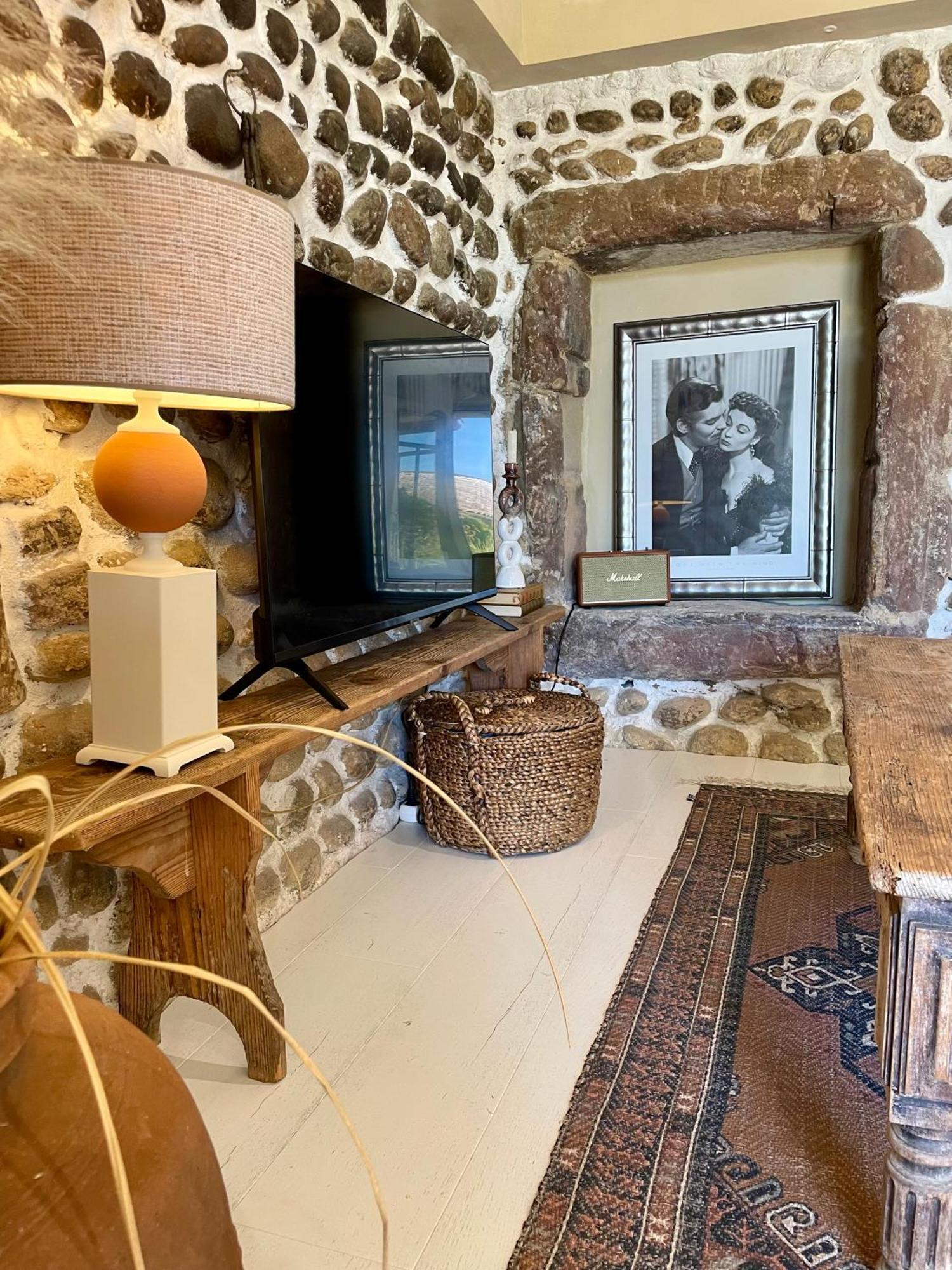 La Suite Dromoise 1809 Saint-Paul-les-Romans Luaran gambar