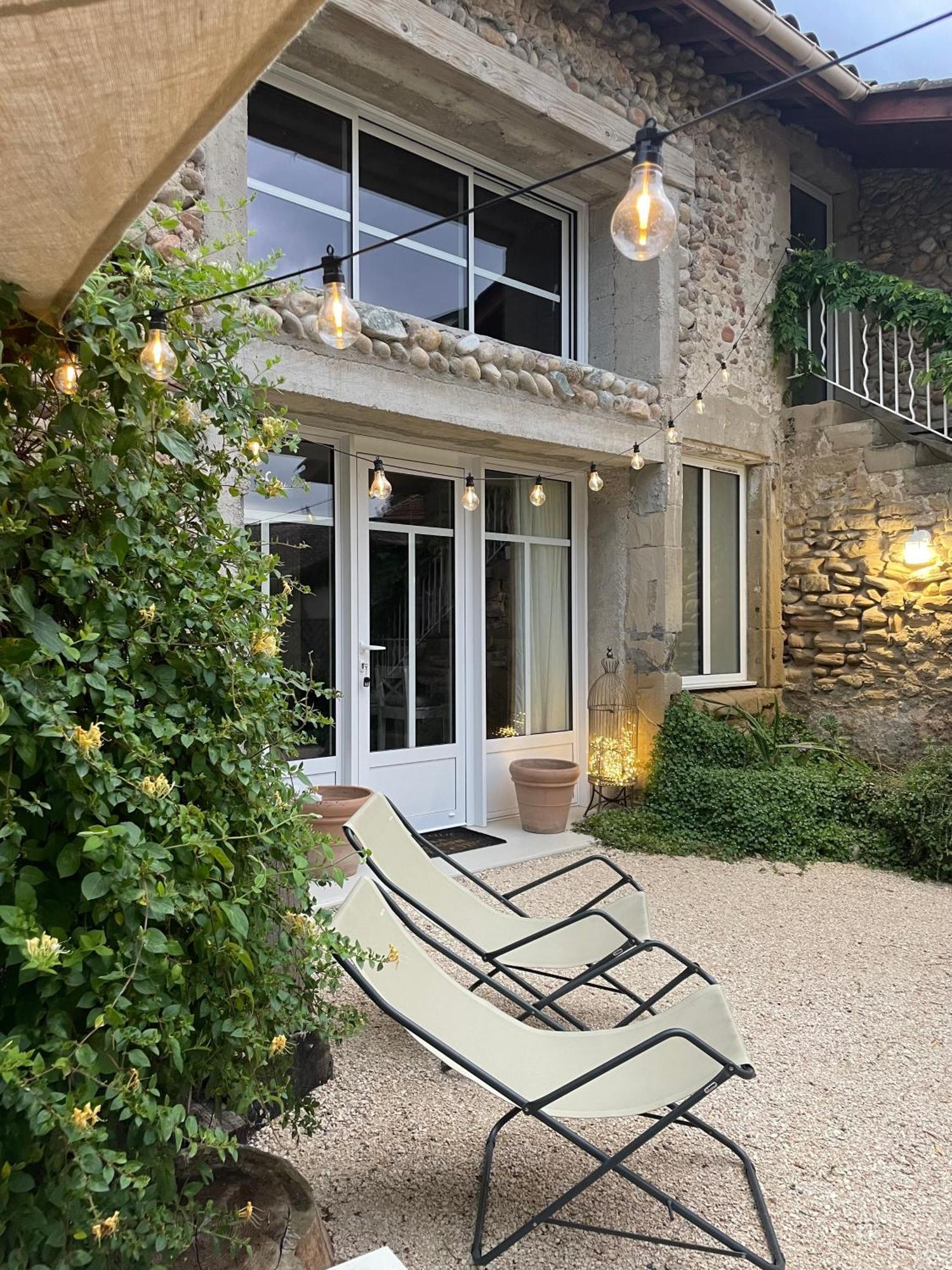 La Suite Dromoise 1809 Saint-Paul-les-Romans Luaran gambar