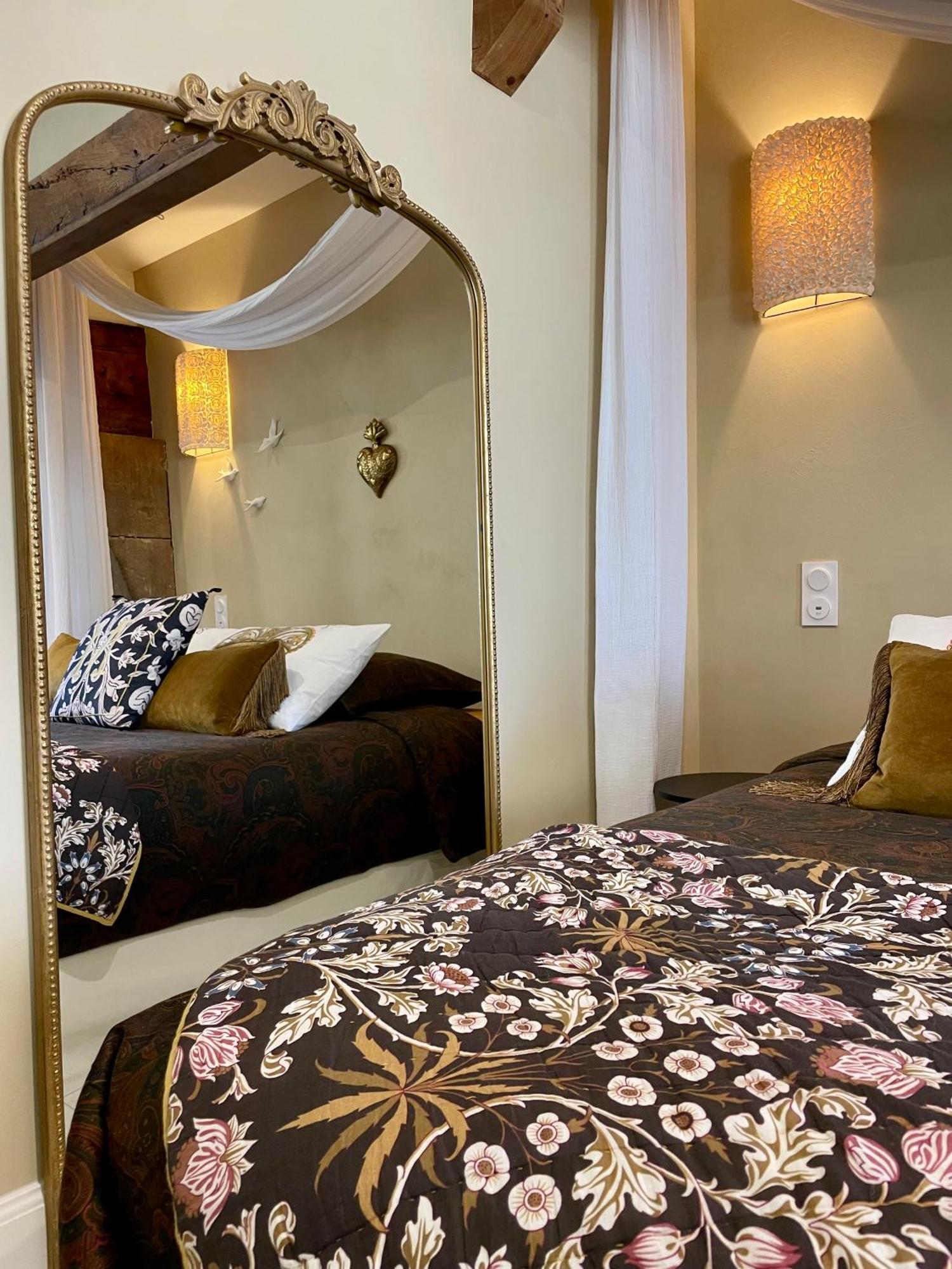 La Suite Dromoise 1809 Saint-Paul-les-Romans Luaran gambar